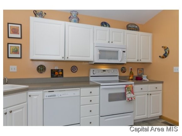 2700 Amelia Court Springfield, IL 62711 - Photo 11 of 15 Gallery Image 11