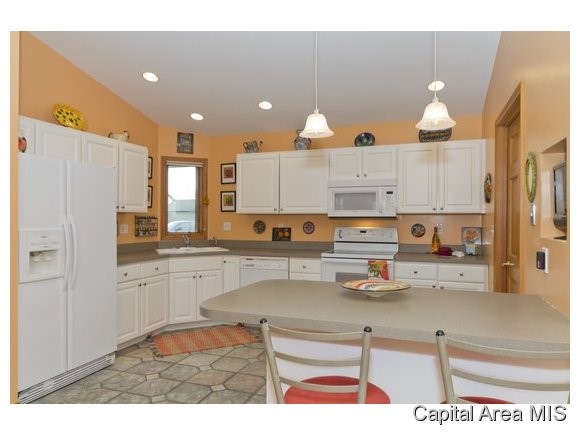 2700 Amelia Court Springfield, IL 62711 - Photo 9 of 15 Gallery Image 9