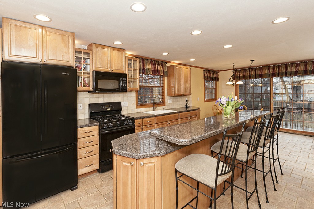 4935 Westbourne Road Cleveland, OH 44124 - Photo 12 of 25 Gallery Image 12