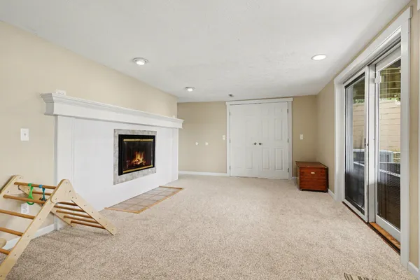 $500,000 | 161 Lynwood Lane, Battle Creek, MI 49015