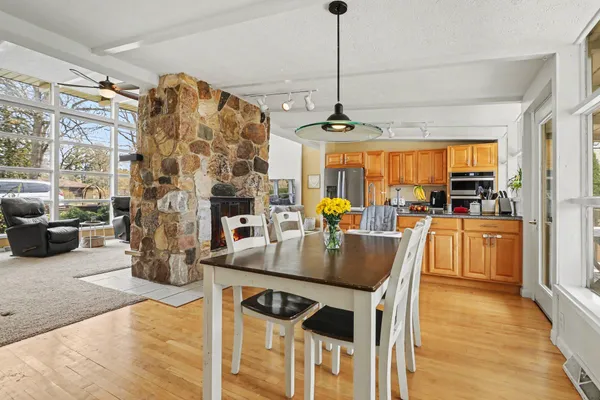 $500,000 | 161 Lynwood Lane, Battle Creek, MI 49015