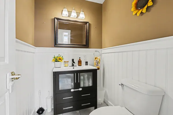 $500,000 | 161 Lynwood Lane, Battle Creek, MI 49015
