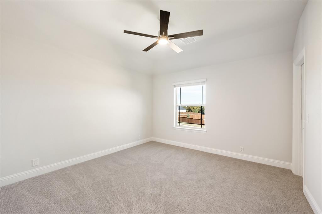 2301 Christopher Road Mansfield, TX 76063 - Photo 34 of 39