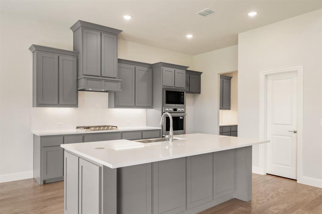 2301 Christopher Road Mansfield, TX 76063 - Photo 10 of 39