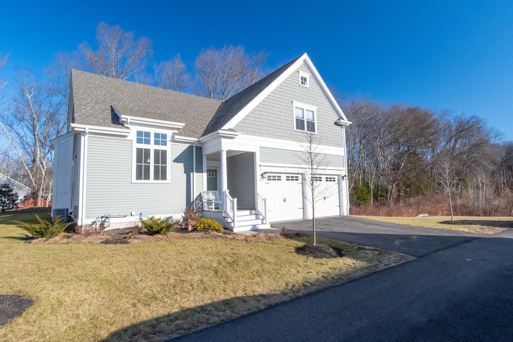 5 Flagstone Drive, Unit 5 Medway, MA 02053 - Photo 1 of 24