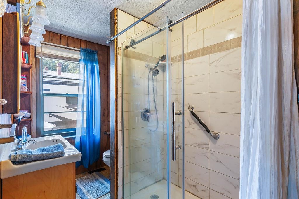 303 North Adair Street Clinton, SC 29325 - Photo 22 of 45