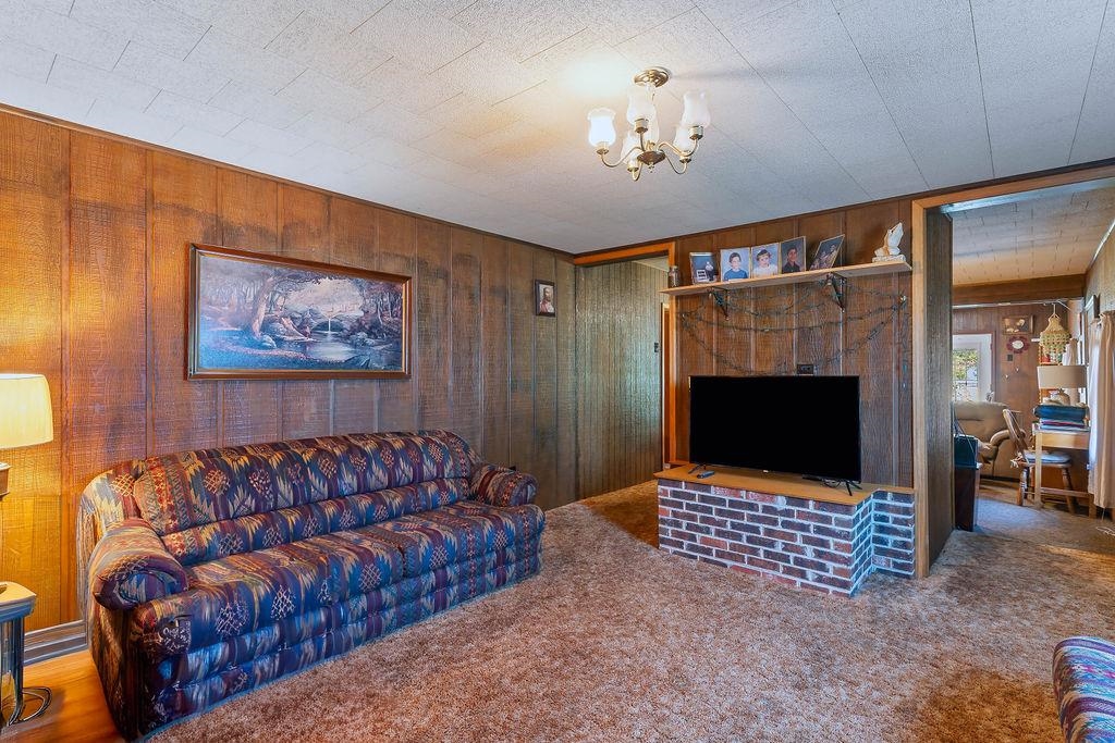 303 North Adair Street Clinton, SC 29325 - Photo 5 of 45