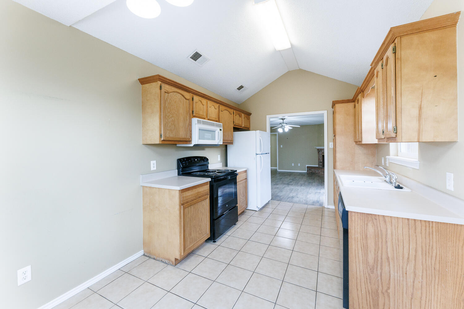 2804 106th Street Lubbock, TX 79423 - Photo 26 of 52 2804 106th-19