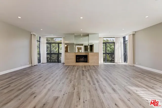 $12,450 | 323 North Palm Drive, Unit 3, Beverly Hills, CA 90210