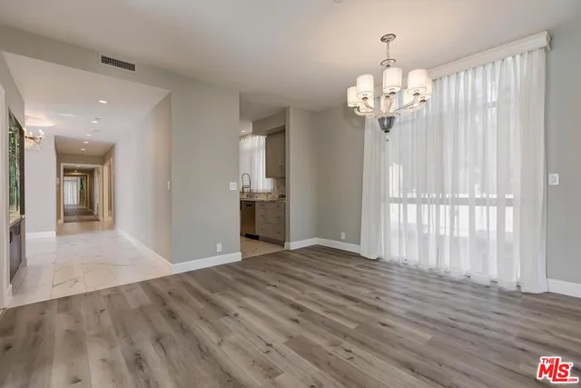 $12,450 | 323 North Palm Drive, Unit 3, Beverly Hills, CA 90210