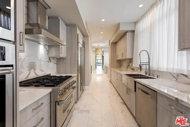 $12,450 | 323 North Palm Drive, Unit 3, Beverly Hills, CA 90210