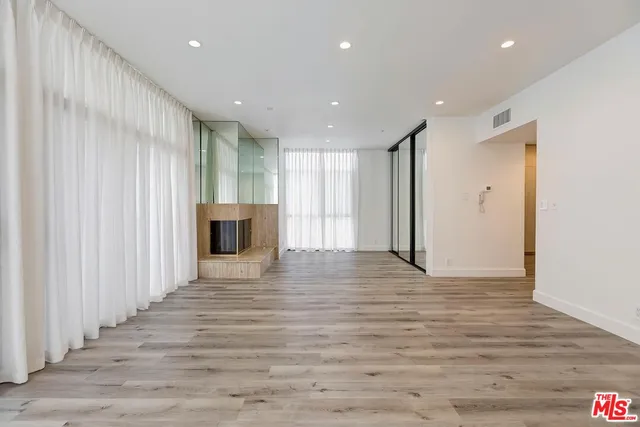 $12,450 | 323 North Palm Drive, Unit 3, Beverly Hills, CA 90210