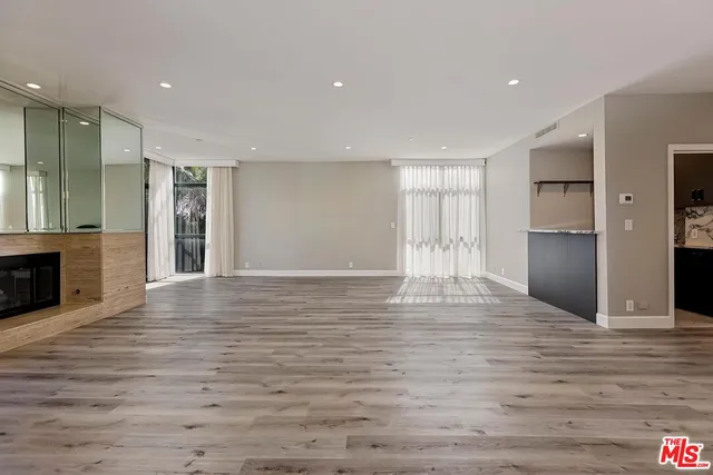 $12,450 | 323 North Palm Drive, Unit 3, Beverly Hills, CA 90210