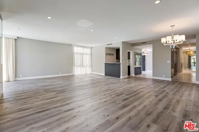 $12,450 | 323 North Palm Drive, Unit 3, Beverly Hills, CA 90210