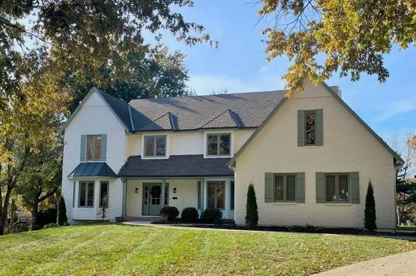 $1,199,900 | 4912 West 114th Street, Leawood, KS 66211