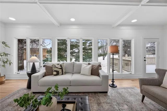 $1,265,950 | 4912 West 114th Street, Leawood, KS 66211