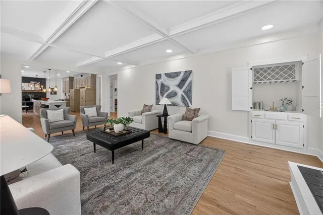 $1,265,950 | 4912 West 114th Street, Leawood, KS 66211