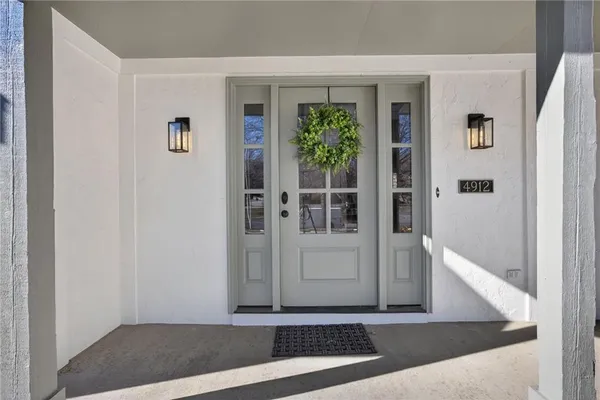 $1,199,900 | 4912 West 114th Street, Leawood, KS 66211