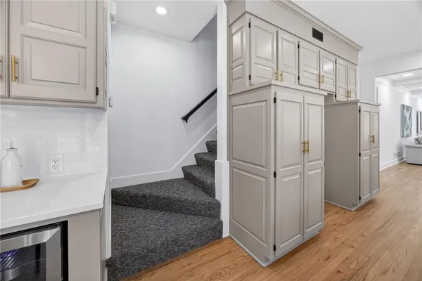 $1,199,900 | 4912 West 114th Street, Leawood, KS 66211