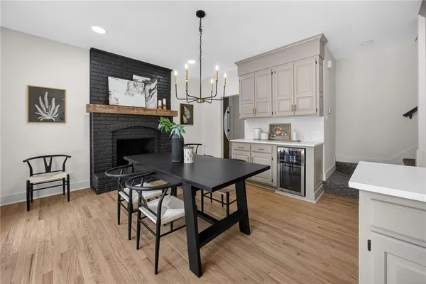 $1,199,900 | 4912 West 114th Street, Leawood, KS 66211