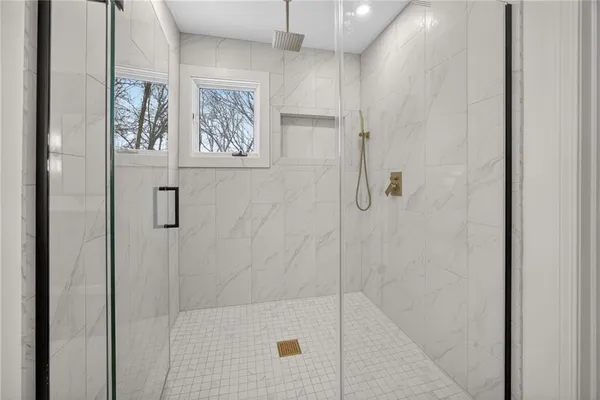 $1,199,900 | 4912 West 114th Street, Leawood, KS 66211