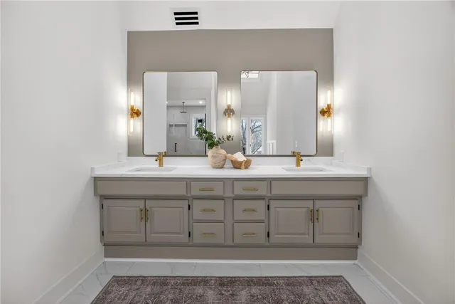 $1,265,950 | 4912 West 114th Street, Leawood, KS 66211