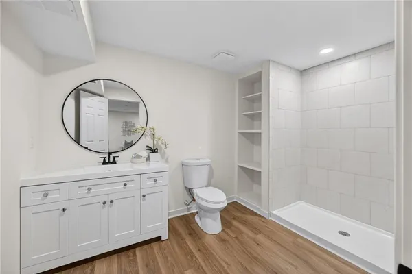 $1,199,900 | 4912 West 114th Street, Leawood, KS 66211