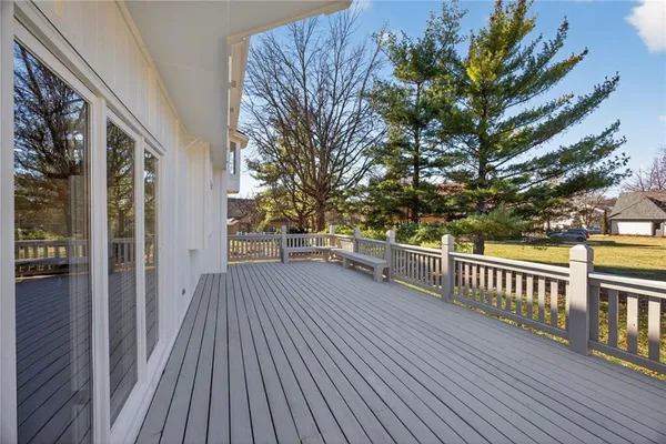 $1,199,900 | 4912 West 114th Street, Leawood, KS 66211