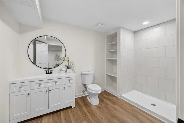 $1,265,950 | 4912 West 114th Street, Leawood, KS 66211