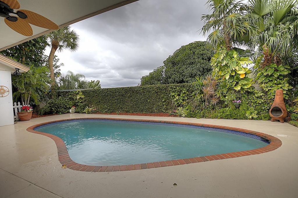 194 Ridge Road Jupiter, FL 33477 - Photo 11 of 13 IMG_0050