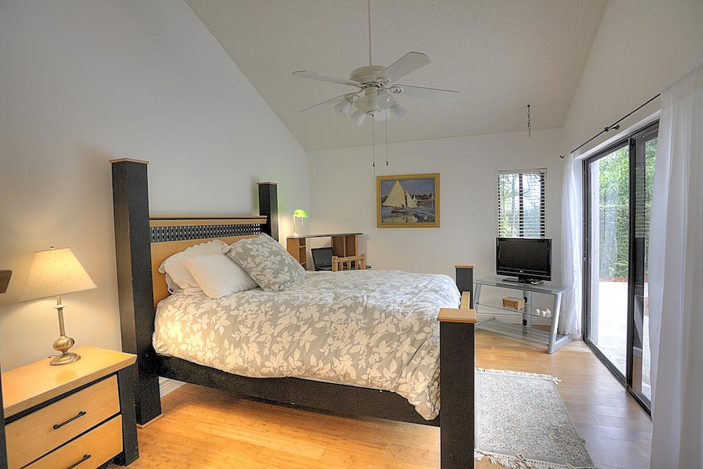 194 Ridge Road Jupiter, FL 33477 - Photo 7 of 13 IMG_0027