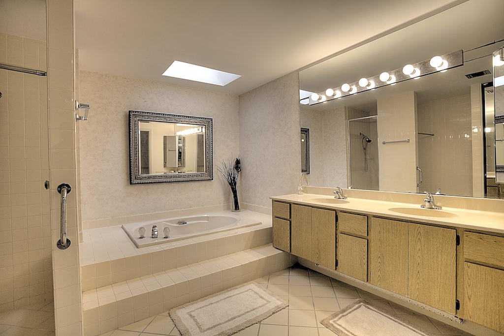 194 Ridge Road Jupiter, FL 33477 - Photo 8 of 13 IMG_0032 (1)
