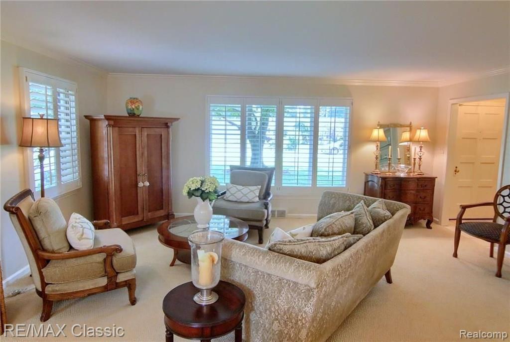 6044 Worlington Road Bloomfield Hills, MI 48301 - Photo 13 of 34