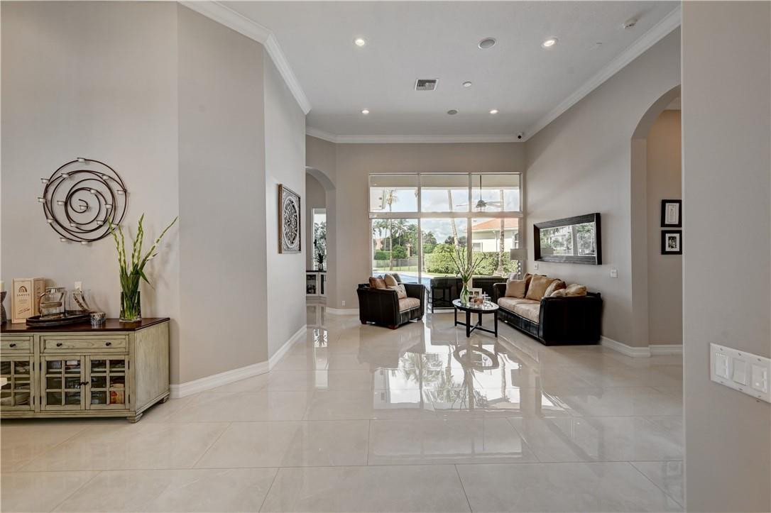 12440 North Stonebrook Circle Davie, FL 33330 - Photo 7 of 99 Photo 7