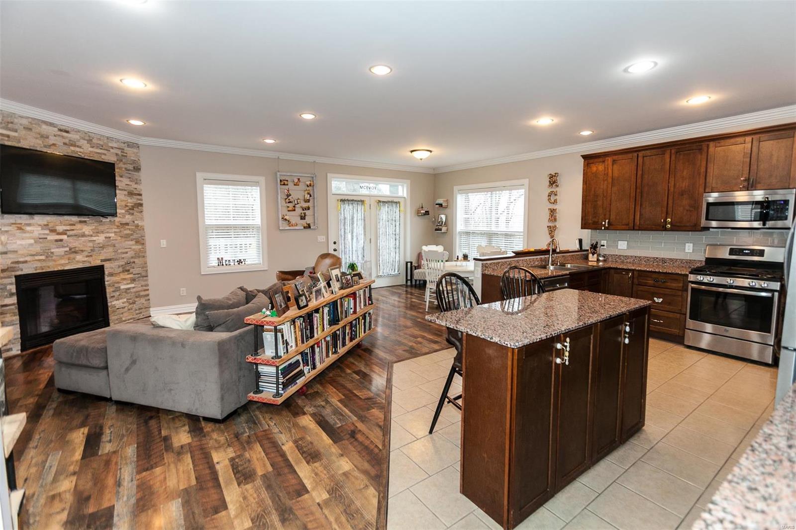 9380 Golden Gate Road St. Louis, MO 63144 - Photo 12 of 51 Gallery Image 12