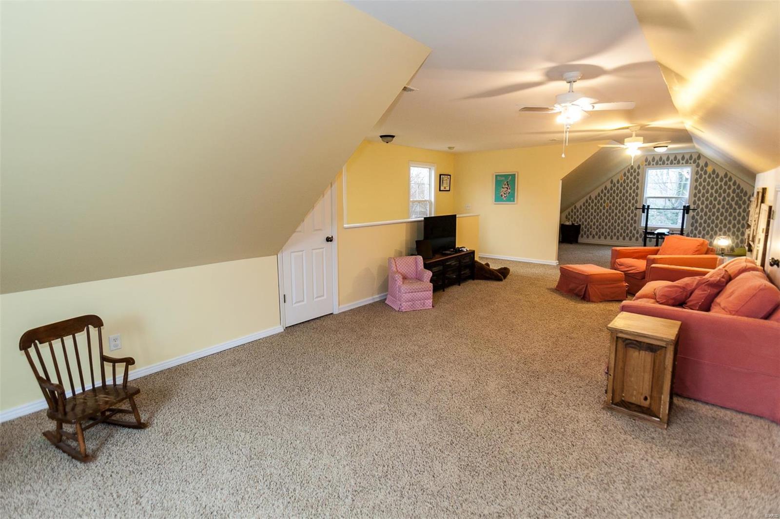 9380 Golden Gate Road St. Louis, MO 63144 - Photo 39 of 51 Gallery Image 39