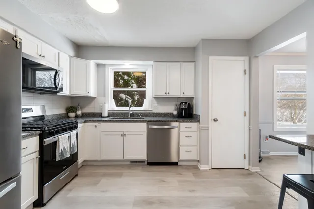 $319,900 | 6247 Mountie Way, Jackson, MI 49201