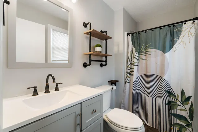 $319,900 | 6247 Mountie Way, Jackson, MI 49201