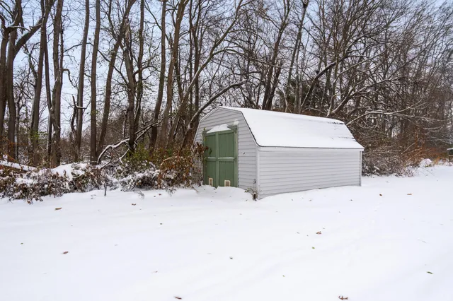 $319,900 | 6247 Mountie Way, Jackson, MI 49201