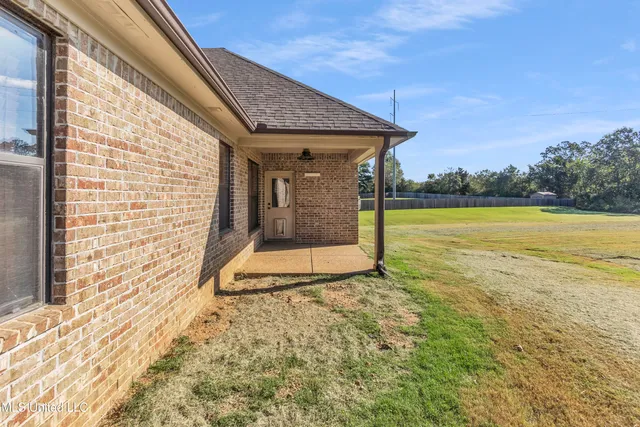 $459,900 | 9159 Mitchell's Farm Cove, Olive Branch, MS 38654