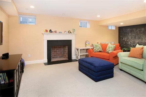 26 Gordon Road Newton, MA 02468 - Photo 16 of 19