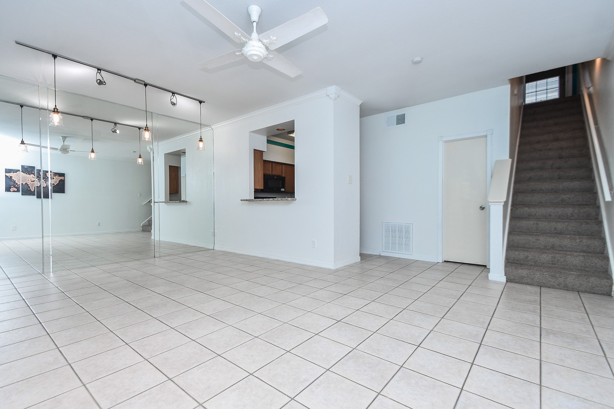 3800 Tanglewilde Street, Unit 109 Houston, TX 77063 - Photo 8 of 48