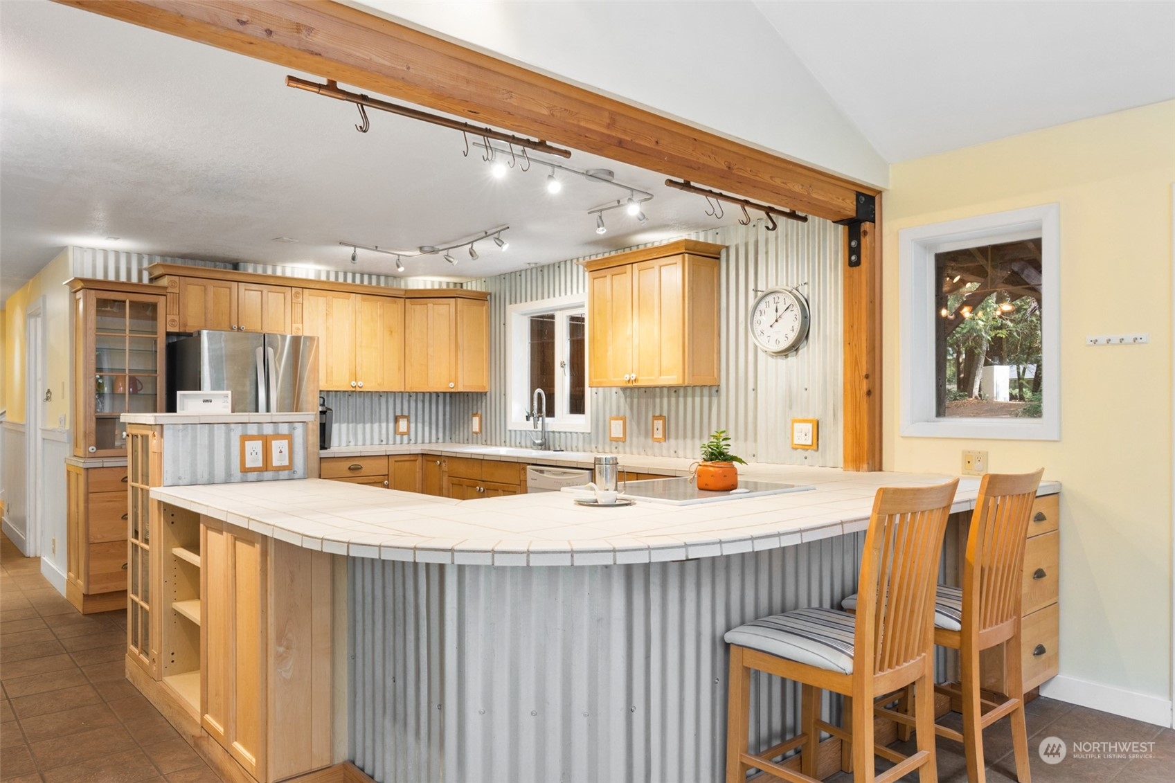 6335 Lariat Loop Bainbridge Island, WA 98110 - Photo 11 of 38