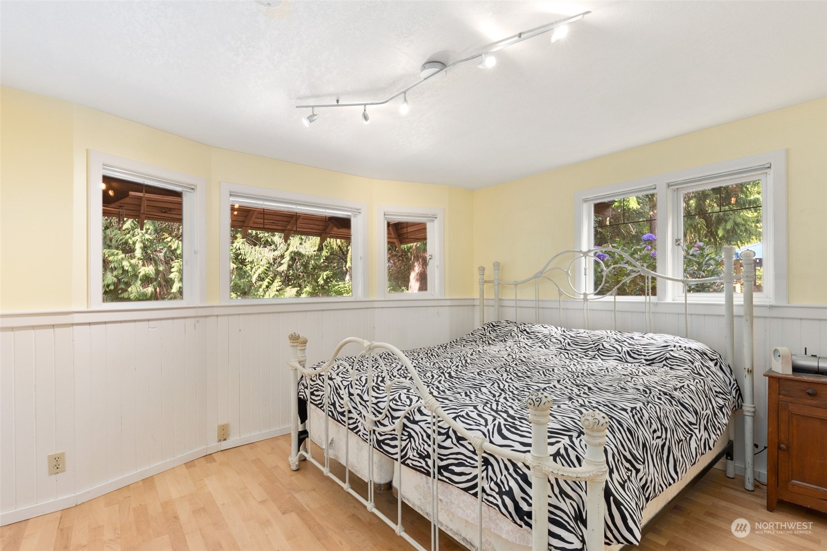 6335 Lariat Loop Bainbridge Island, WA 98110 - Photo 16 of 38