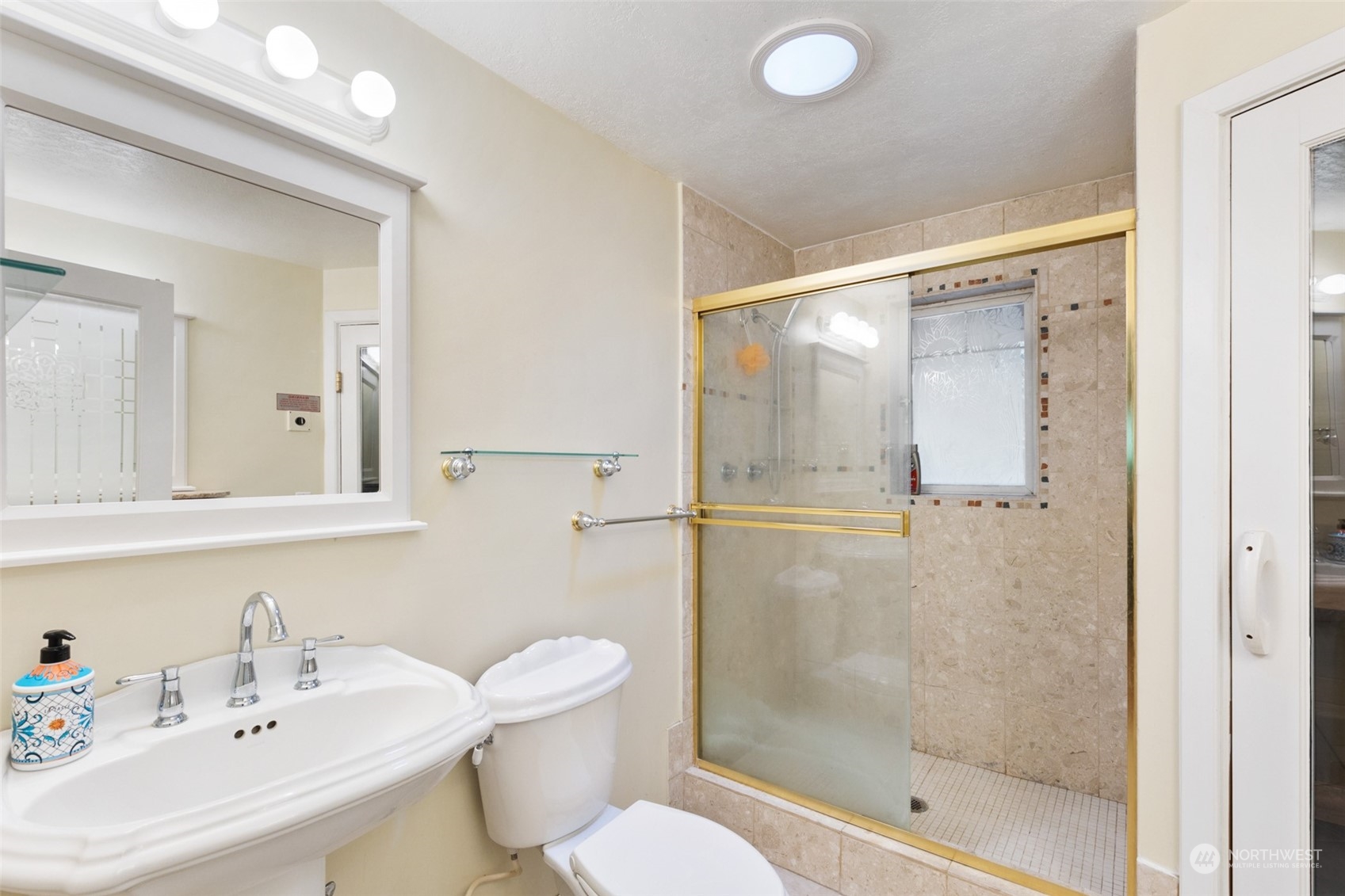 6335 Lariat Loop Bainbridge Island, WA 98110 - Photo 23 of 38