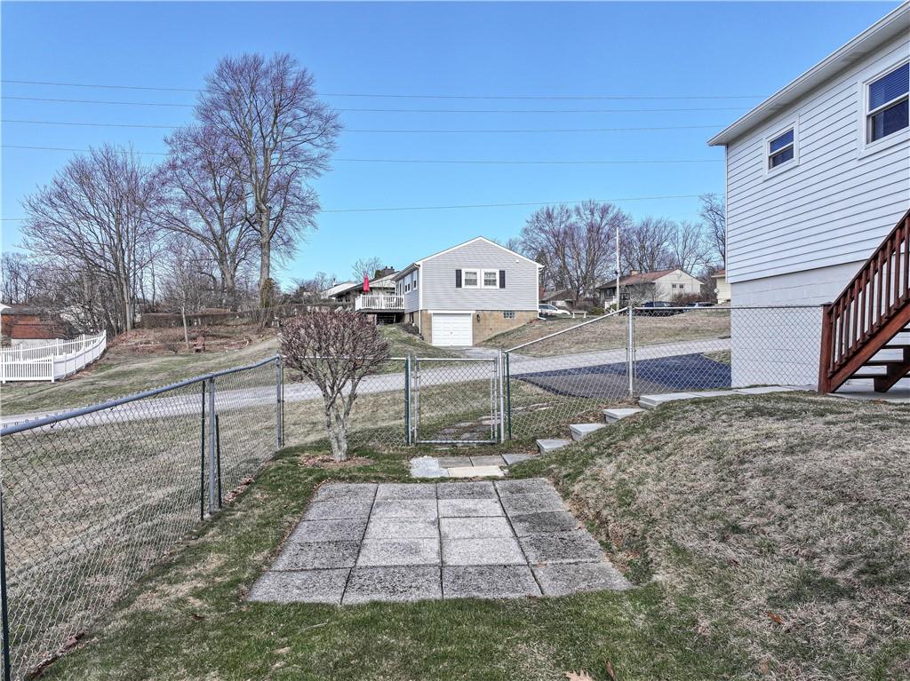 312 Spruce Street Beaver, PA 15009 - Photo 22 of 23