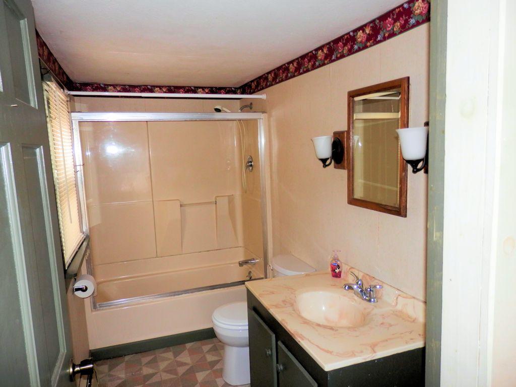 15 Hussey Hill Road Rochester, NH 03867 - Photo 12 of 27