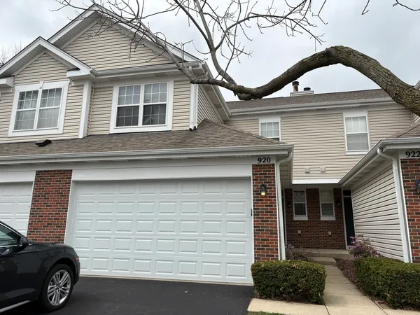 $309,900 | 920 Highgate Lane, Grayslake, IL 60030