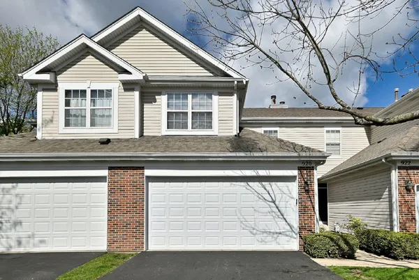 $309,900 | 920 Highgate Lane, Grayslake, IL 60030