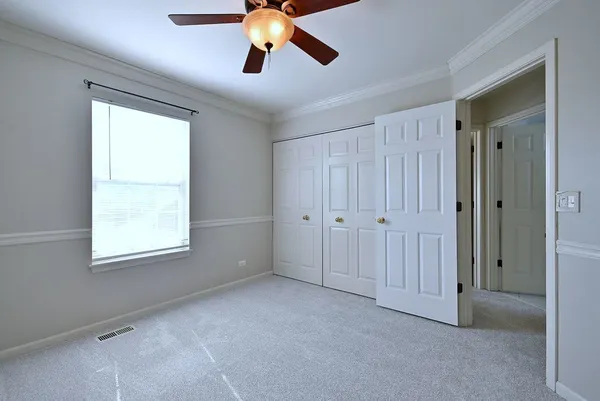 $309,900 | 920 Highgate Lane, Grayslake, IL 60030